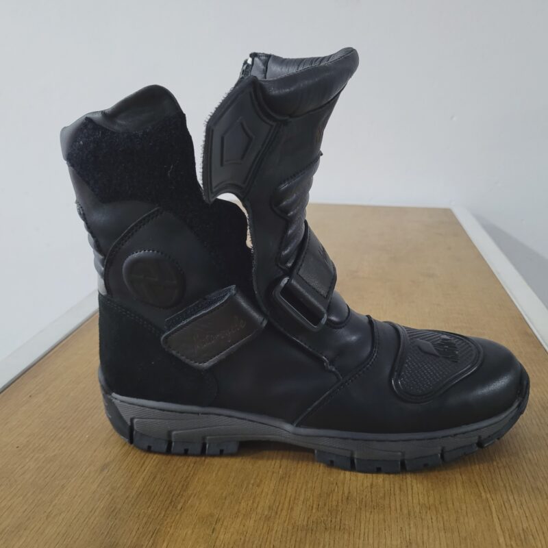 20240605 171430 scaled Botas para Moto Ruta Urbana Nighan Adventure color Negro