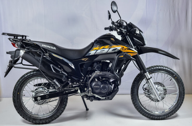 WhatsApp Image 2024 07 27 at 13.02.40 1 scaled Defensas laterales Honda XR 190 L