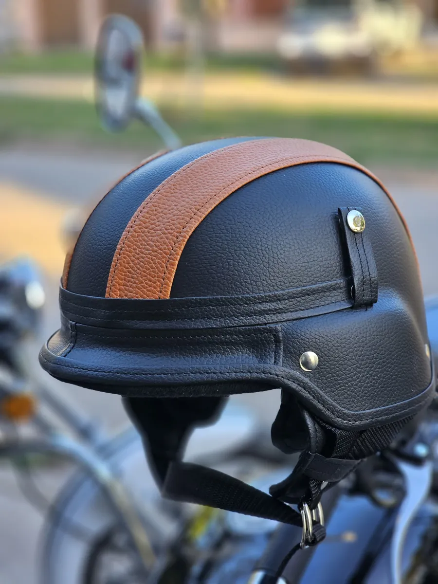 Casco Custom Negro y Marrón Con Visera Casco Custom Negro y Marrón Con Visera
