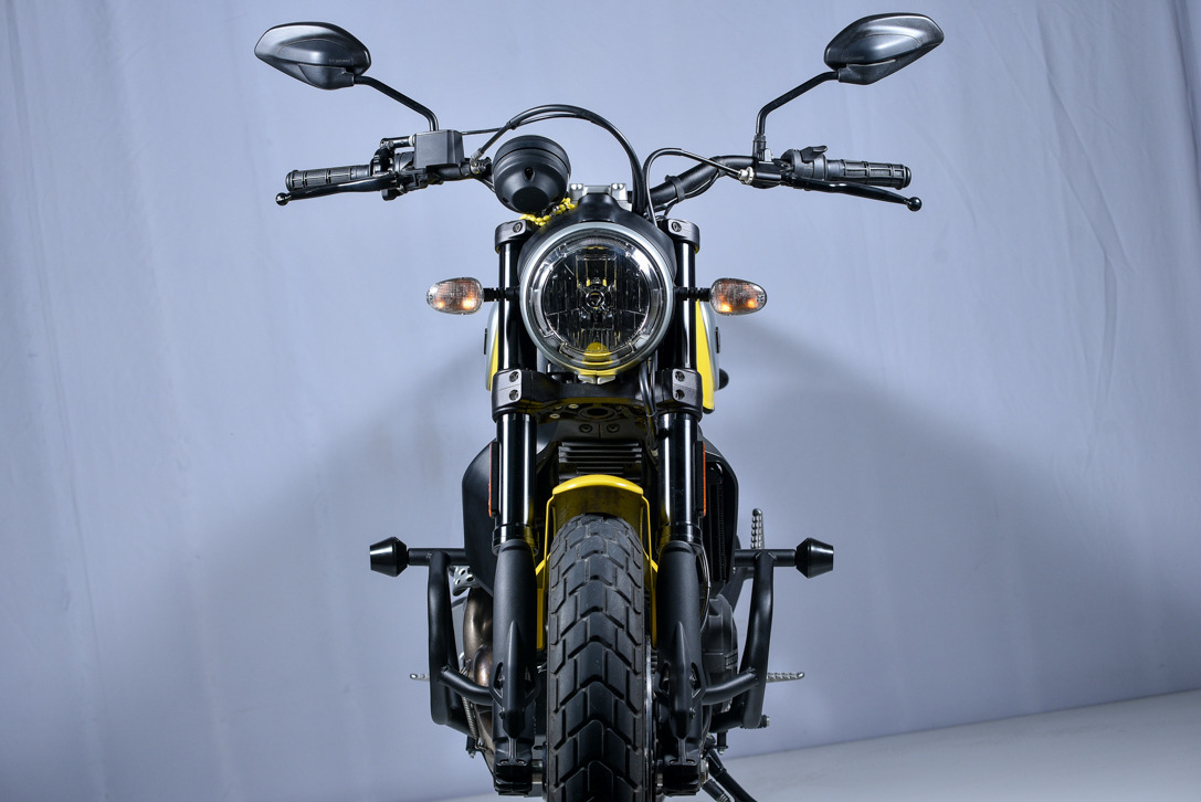Defensa con slider Ducati Scrambler 800 Icon Defensa con slider Ducati Scrambler 800 Icon - Imagen 6