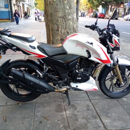 TVS RTR 200 FI 2022