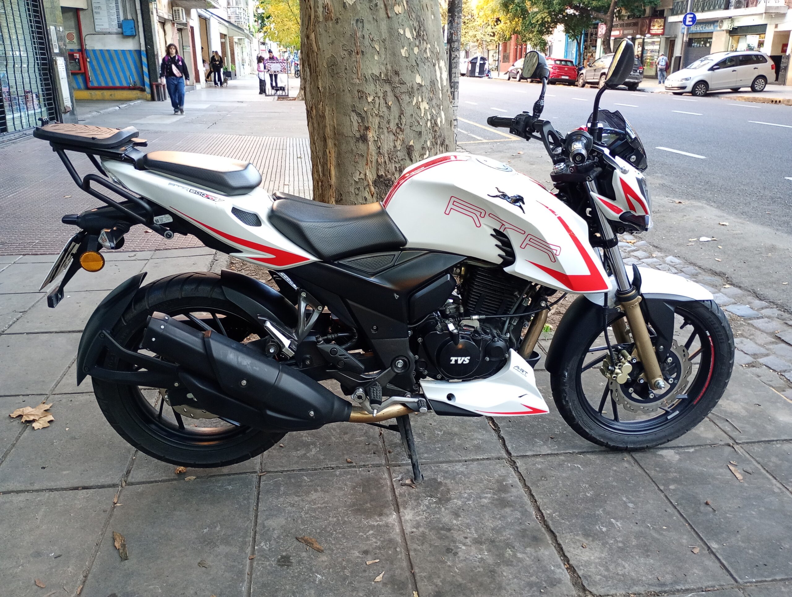 TVS RTR 200 FI 2022 TVS RTR 200 FI 2022