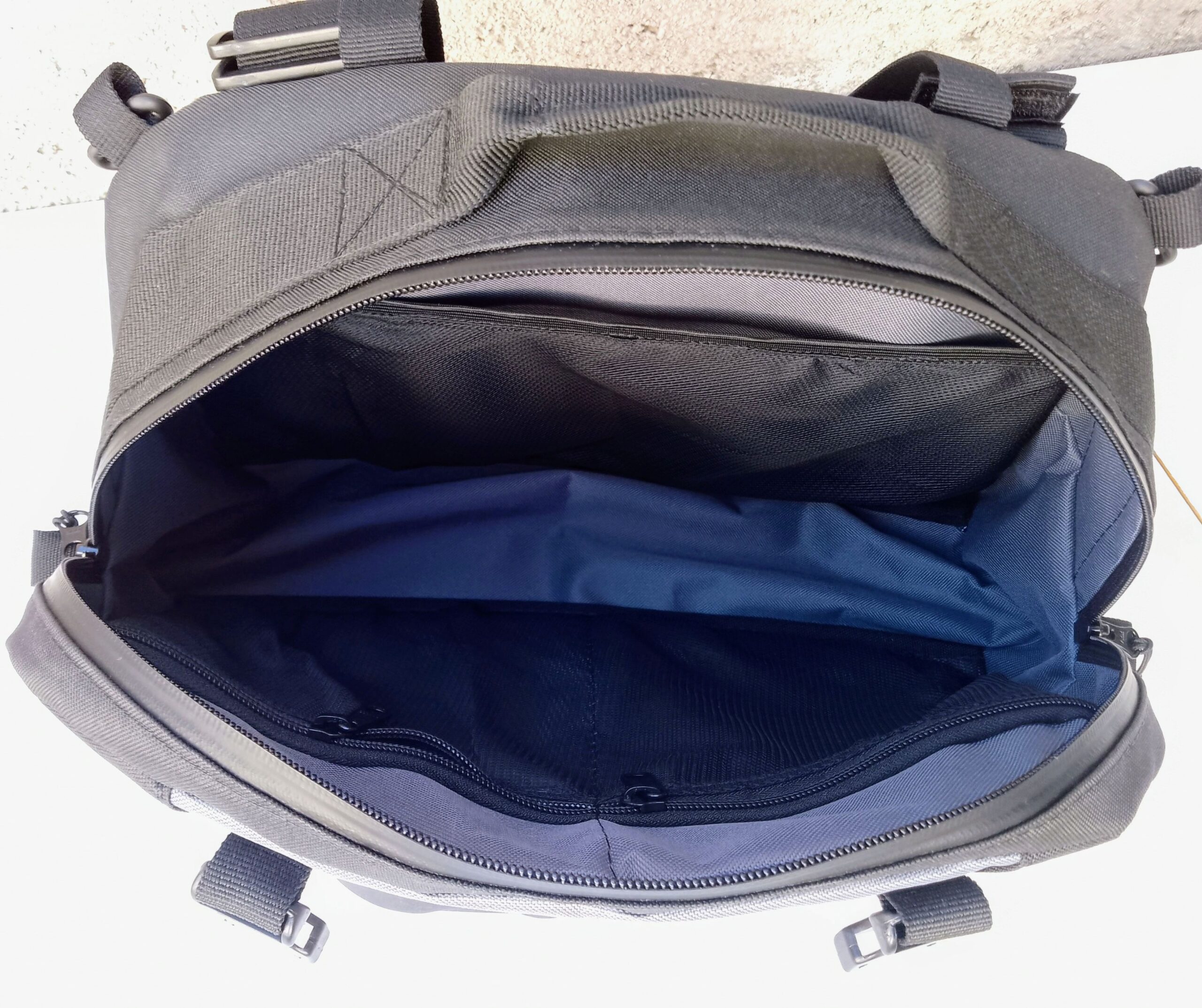 Alforjas de Cordura forradas. Calidad PREMIUM. Incluye funda para lluvia Alforjas de Cordura forradas. Calidad PREMIUM. Incluye funda para lluvia - Imagen 3