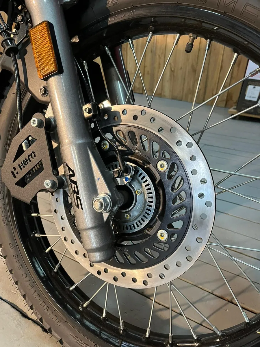 HERO XPULSE 200 NEGRO HERO XPULSE 200 NEGRO