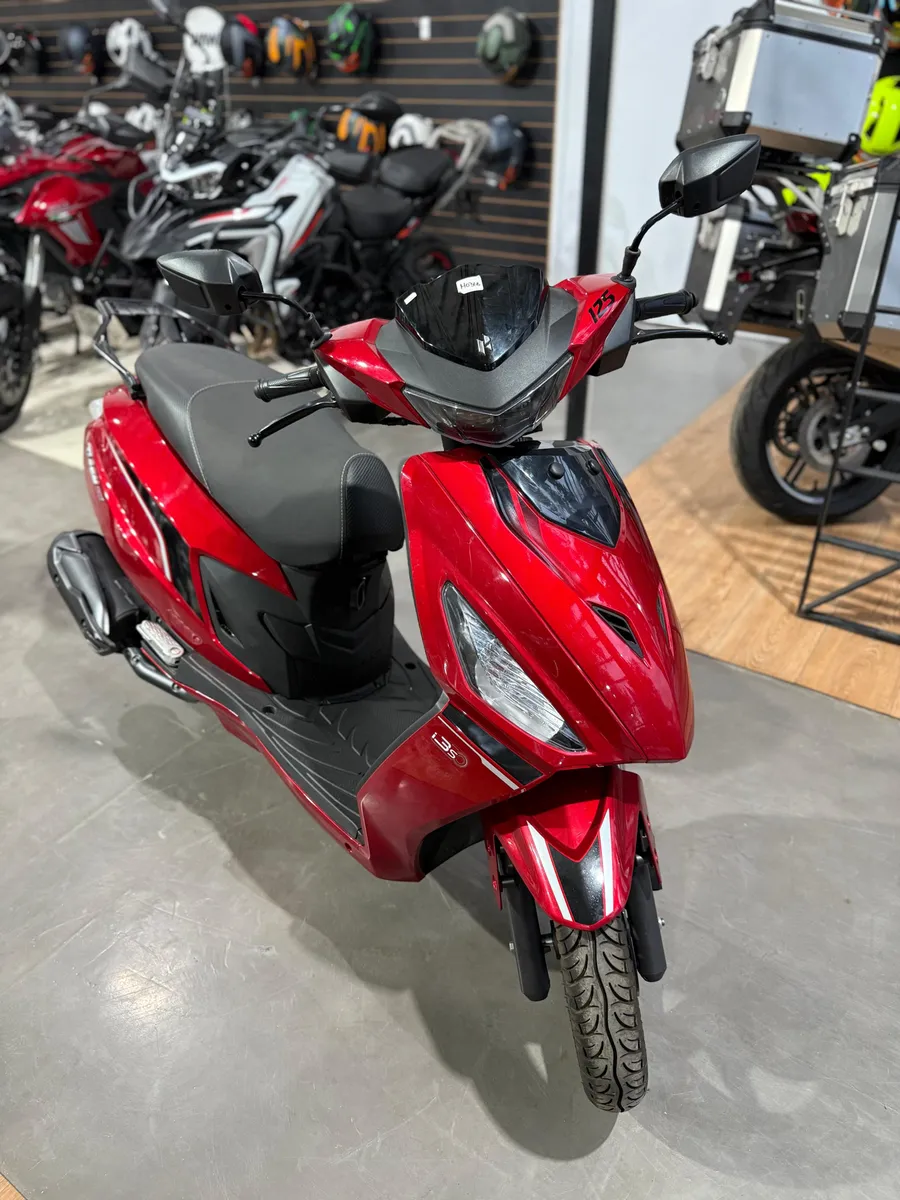 HERO DASH 125 ROJA HERO DASH 125 ROJO