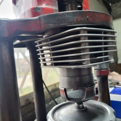 Inicio Servicio de rectificación de cilindros de motos Belloni
