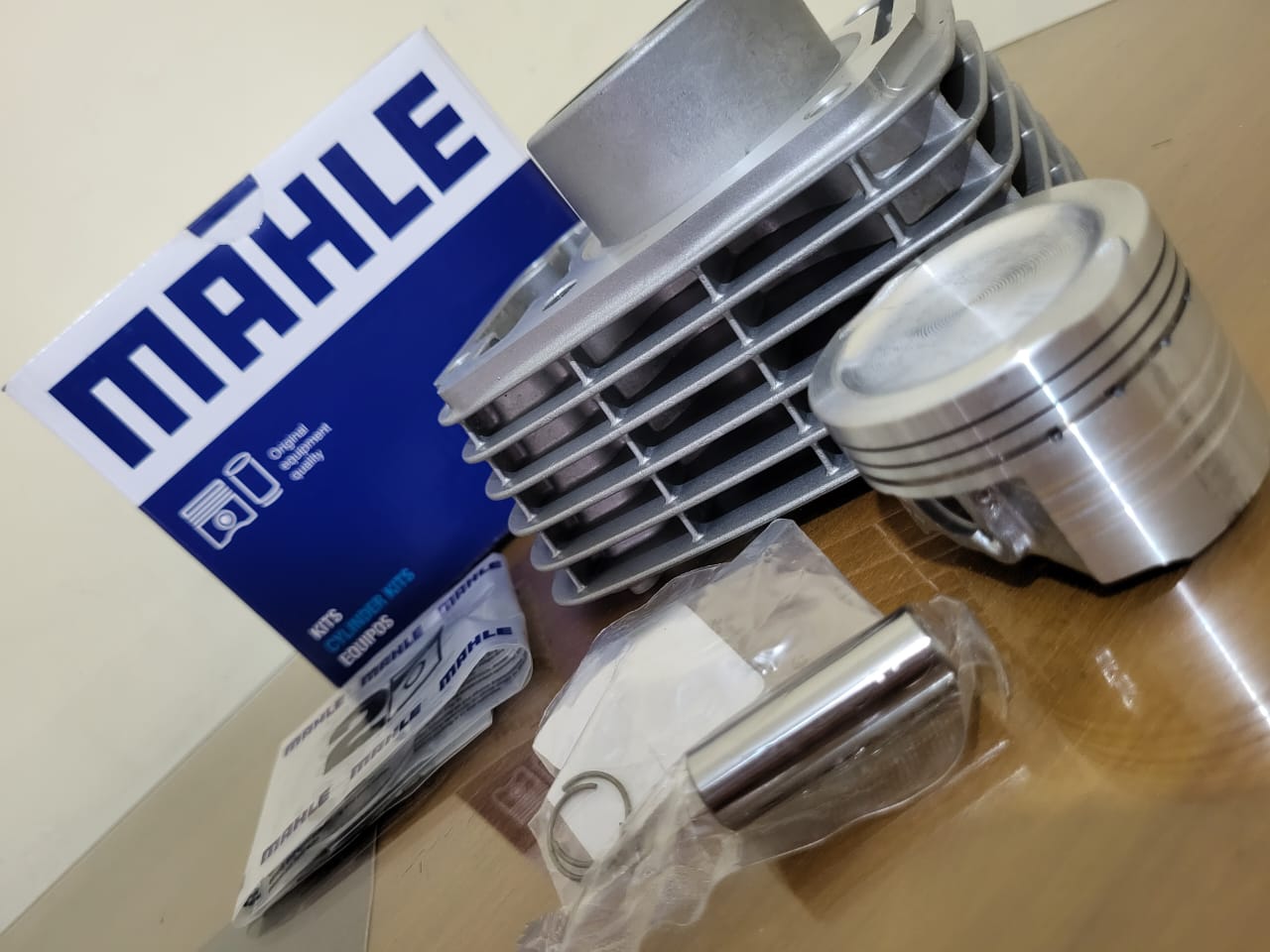 Cilindro Completo Honda XR 125 MAHLE Cilindro Completo Honda XR 125 MAHLE